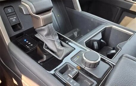 Toyota Tundra, 2022 год, 6 800 000 рублей, 20 фотография