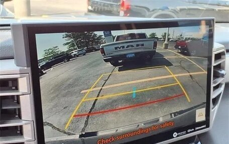 Toyota Tundra, 2022 год, 6 800 000 рублей, 17 фотография