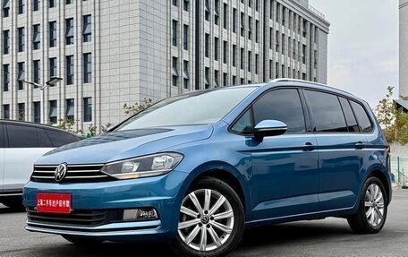 Volkswagen Touran III, 2021 год, 1 510 123 рублей, 3 фотография