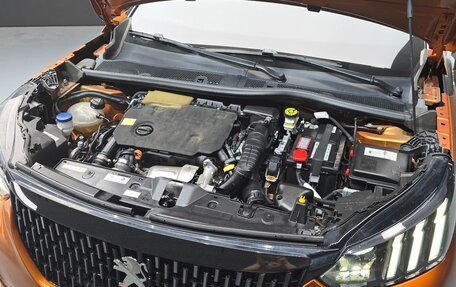 Peugeot 2008 II, 2021 год, 1 495 000 рублей, 6 фотография