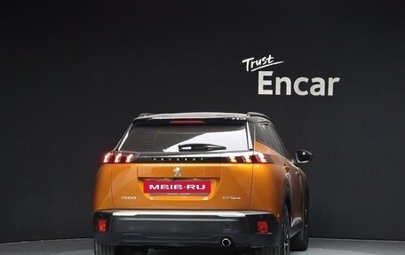 Peugeot 2008 II, 2021 год, 1 495 000 рублей, 4 фотография