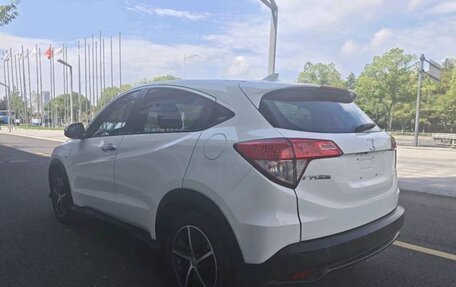 Honda Vezel, 2020 год, 1 070 000 рублей, 5 фотография