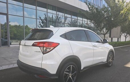 Honda Vezel, 2020 год, 1 070 000 рублей, 9 фотография