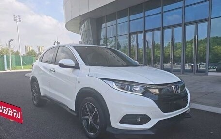 Honda Vezel, 2020 год, 1 070 000 рублей, 8 фотография