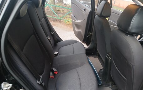 Hyundai Solaris II рестайлинг, 2012 год, 553 000 рублей, 7 фотография