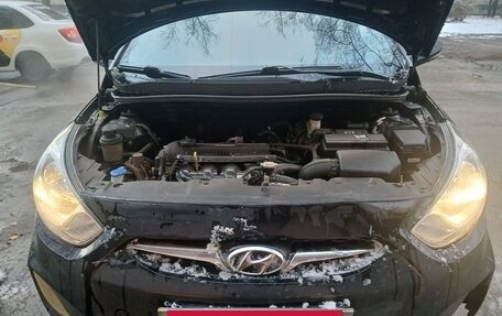 Hyundai Solaris II рестайлинг, 2012 год, 553 000 рублей, 9 фотография