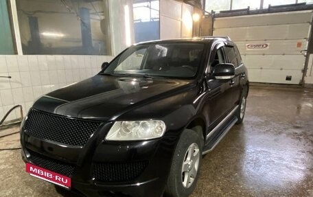 Volkswagen Touareg III, 2006 год, 750 000 рублей, 2 фотография