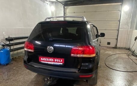 Volkswagen Touareg III, 2006 год, 750 000 рублей, 4 фотография