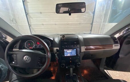 Volkswagen Touareg III, 2006 год, 750 000 рублей, 7 фотография