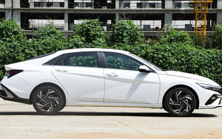 Hyundai Elantra, 2025 год, 1 605 900 рублей, 4 фотография