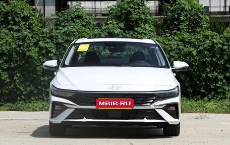 Hyundai Elantra, 2025 год, 1 605 900 рублей, 2 фотография