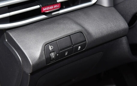 Hyundai Elantra, 2025 год, 1 605 900 рублей, 24 фотография