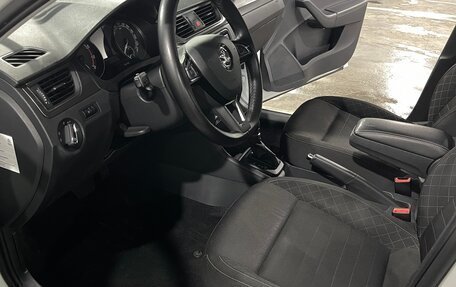 Skoda Rapid I, 2017 год, 1 370 000 рублей, 15 фотография