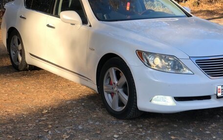 Lexus LS IV, 2006 год, 1 000 000 рублей, 2 фотография