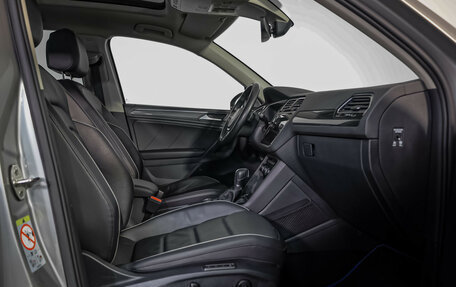 Volkswagen Tiguan II, 2019 год, 2 599 000 рублей, 24 фотография