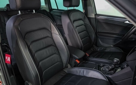 Volkswagen Tiguan II, 2019 год, 2 599 000 рублей, 23 фотография