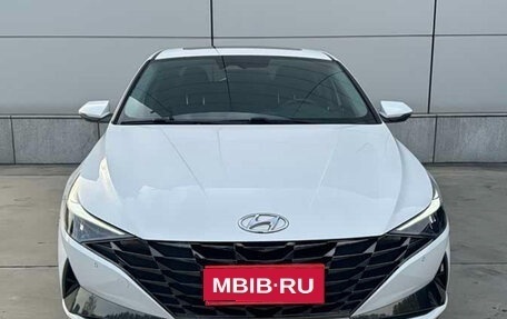 Hyundai Elantra, 2021 год, 1 350 000 рублей, 1 фотография