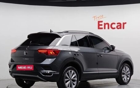 Volkswagen T-Roc I, 2021 год, 1 700 121 рублей, 3 фотография