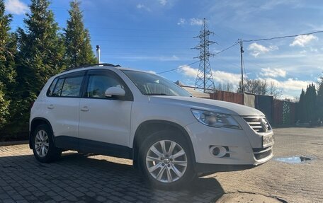 Volkswagen Tiguan I, 2011 год, 1 040 000 рублей, 3 фотография