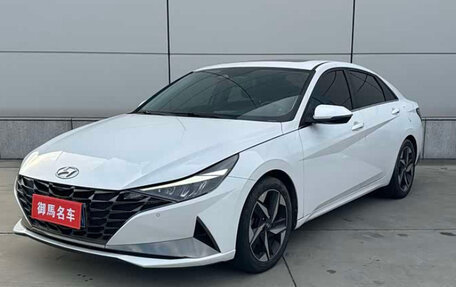 Hyundai Elantra, 2021 год, 1 350 000 рублей, 2 фотография