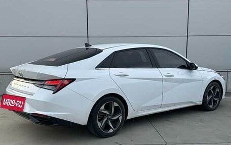 Hyundai Elantra, 2021 год, 1 350 000 рублей, 3 фотография