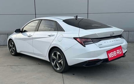 Hyundai Elantra, 2021 год, 1 350 000 рублей, 6 фотография