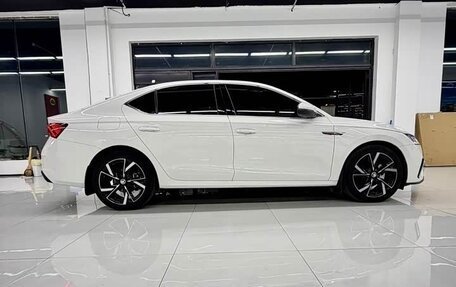 Skoda Octavia IV, 2022 год, 1 979 000 рублей, 7 фотография