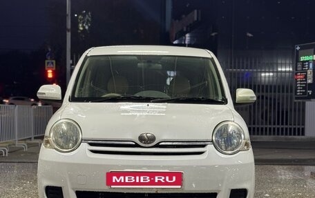 Toyota Sienta I, 2008 год, 580 000 рублей, 2 фотография