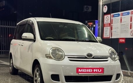 Toyota Sienta I, 2008 год, 580 000 рублей, 3 фотография