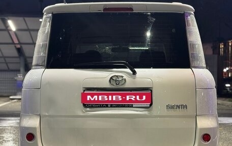 Toyota Sienta I, 2008 год, 580 000 рублей, 5 фотография