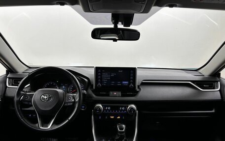 Toyota RAV4, 2020 год, 3 199 000 рублей, 17 фотография