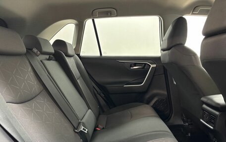 Toyota RAV4, 2020 год, 3 199 000 рублей, 13 фотография