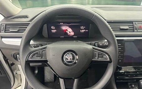 Skoda Superb III рестайлинг, 2022 год, 1 879 000 рублей, 10 фотография