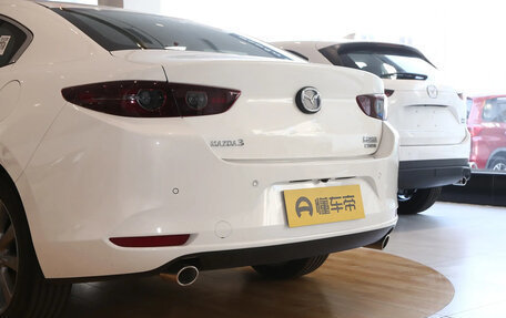 Mazda 3, 2025 год, 2 095 700 рублей, 13 фотография