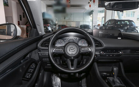 Mazda 3, 2025 год, 2 095 700 рублей, 29 фотография