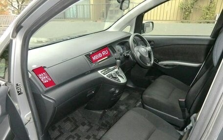 Toyota ISis I, 2011 год, 994 000 рублей, 8 фотография