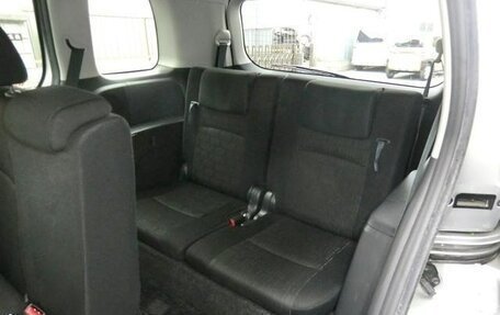 Toyota ISis I, 2011 год, 994 000 рублей, 10 фотография