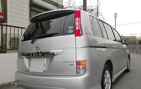 Toyota ISis I, 2011 год, 994 000 рублей, 20 фотография