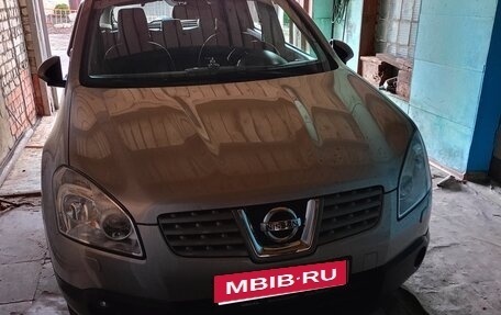 Nissan Qashqai, 2009 год, 800 000 рублей, 1 фотография
