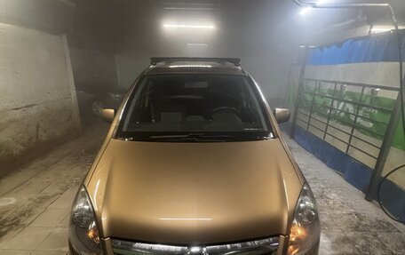 Opel Zafira B, 2012 год, 1 050 000 рублей, 1 фотография