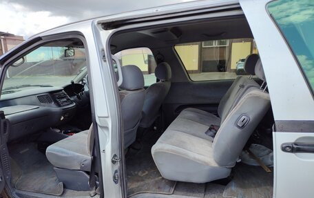 Toyota Estima III рестайлинг -2, 1999 год, 395 000 рублей, 4 фотография