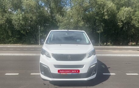 Peugeot Traveller I, 2019 год, 4 500 000 рублей, 2 фотография