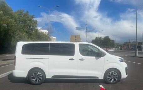 Peugeot Traveller I, 2019 год, 4 500 000 рублей, 3 фотография