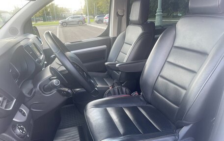 Peugeot Traveller I, 2019 год, 4 500 000 рублей, 17 фотография