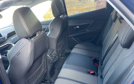 Peugeot 3008 II, 2017 год, 1 900 000 рублей, 10 фотография