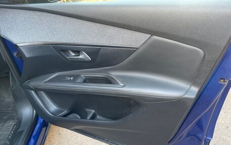 Peugeot 3008 II, 2017 год, 1 900 000 рублей, 12 фотография