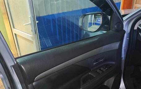 Mitsubishi Outlander III рестайлинг 3, 2012 год, 1 300 000 рублей, 10 фотография