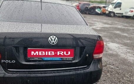 Volkswagen Polo VI (EU Market), 2013 год, 750 000 рублей, 2 фотография