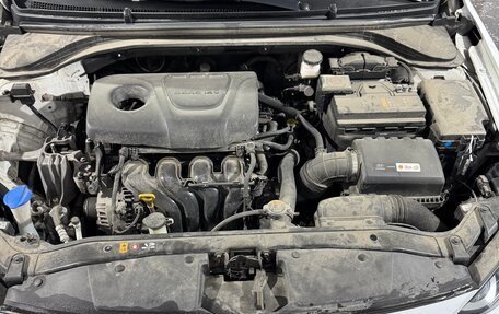 Hyundai Elantra VI рестайлинг, 2018 год, 1 620 000 рублей, 11 фотография