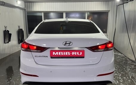 Hyundai Elantra VI рестайлинг, 2018 год, 1 620 000 рублей, 7 фотография
